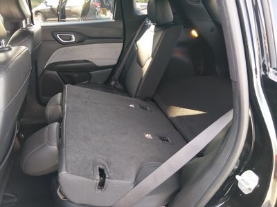 2024 Jeep Compass — photo 18 view