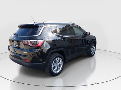 2024 Jeep Compass — photo 7 view