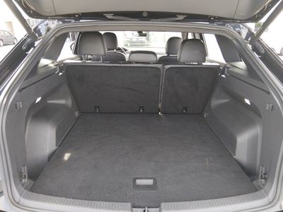 2024 Volkswagen Atlas Cross Sport — photo 11 view