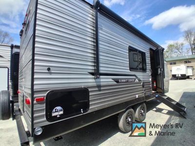 2026 Coachmen RV Catalina Summit Series 8 - Photo 5