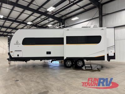 2025 Ember RV E-Series - Photo 6