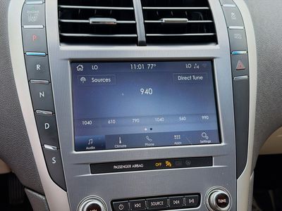 2020 Lincoln MKZ - Photo 11