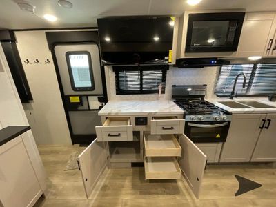 2026 Jayco Jay Feather - Photo 24
