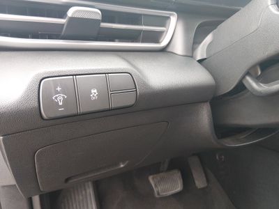 2024 Hyundai Elantra - Photo 13