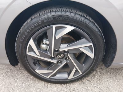 2024 Hyundai Elantra - Photo 10