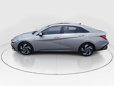 2024 Hyundai Elantra - Photo 4
