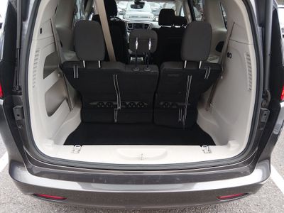 2023 Chrysler Voyager - Photo 11
