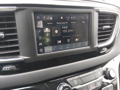 2023 Chrysler Voyager - Photo 17