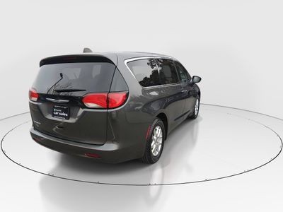 2023 Chrysler Voyager - Photo 7