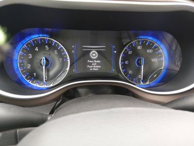2023 Chrysler Voyager - Photo 14