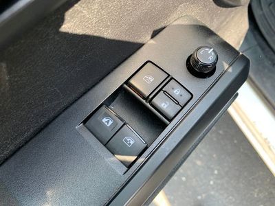 2021 Toyota Tacoma 2WD SR — photo 13 view