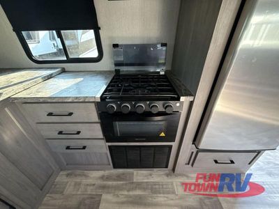 2022 Dutchmen RV Kodiak - Photo 26