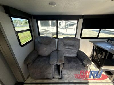 2022 Dutchmen RV Kodiak - Photo 33