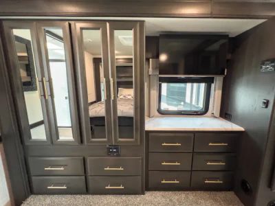 2025 Fleetwood FLAIR — photo 16 view