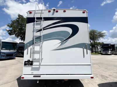 2025 Fleetwood FLAIR — photo 24 view