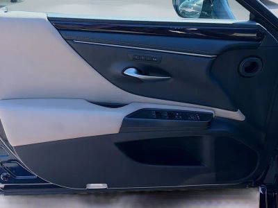 2021 Lexus ES — photo 20 view