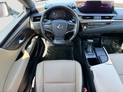 2021 Lexus ES — photo 15 view