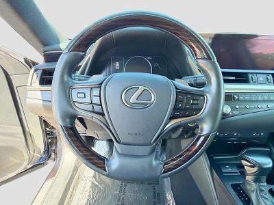 2021 Lexus ES — photo 37 view