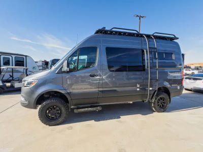 2026 Storyteller Overland DARK MODE — photo 16 view