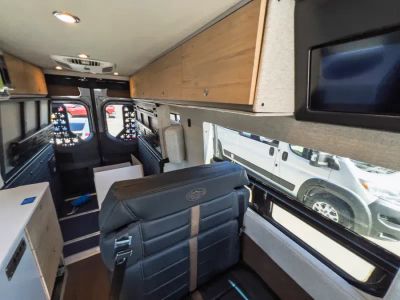 2026 Storyteller Overland DARK MODE — photo 7 view