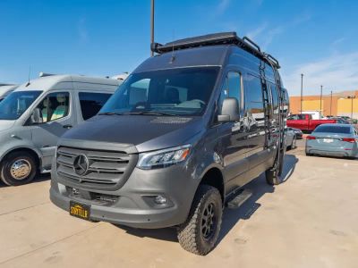 2026 Storyteller Overland DARK MODE — photo 19 view
