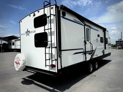 2022 Highland Ridge Silverstar S-Lite — side profile view