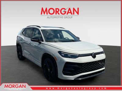 2026 Volkswagen Tiguan SE R-Line Black in Sandstone — front three-quarter view