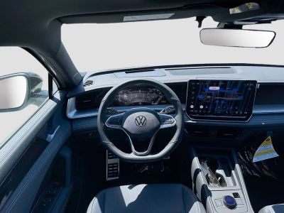 2026 Volkswagen Tiguan — photo 17 view