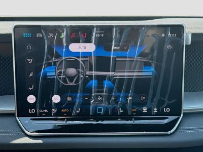 2026 Volkswagen Tiguan — photo 14 view