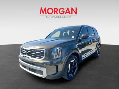 2023 Kia Telluride — interior view