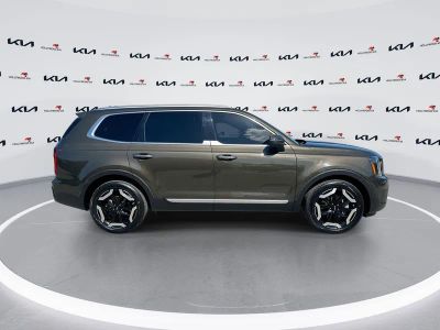 2023 Kia Telluride — photo 9 view
