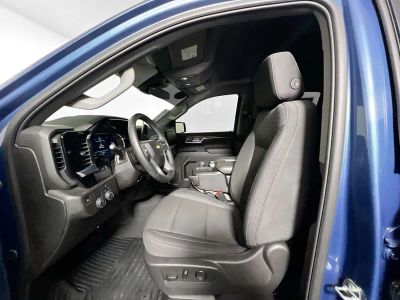 2024 Chevrolet Silverado 1500 — photo 12 view