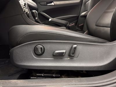 2021 Volkswagen Passat - Photo 12
