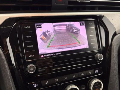 2021 Volkswagen Passat - Photo 16