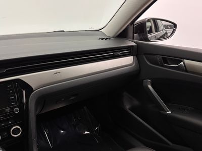 2021 Volkswagen Passat - Photo 26