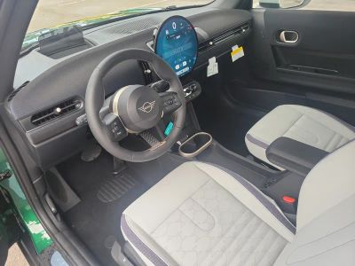 2026 MINI Convertible — photo 18 view