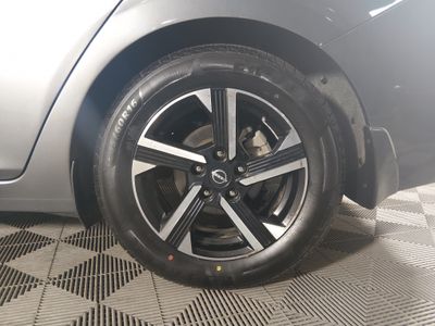 2024 Nissan Sentra — photo 10 view