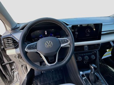 2026 Volkswagen Taos - Photo 10