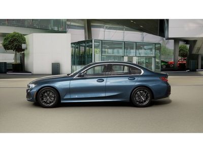 2026 BMW 3 Series - Photo 4
