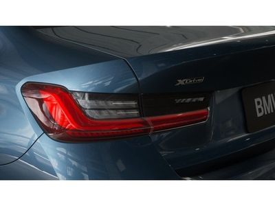 2026 BMW 3 Series - Photo 8