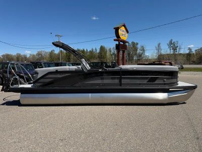 2026 Bennington 24 MFB NA — front three-quarter view