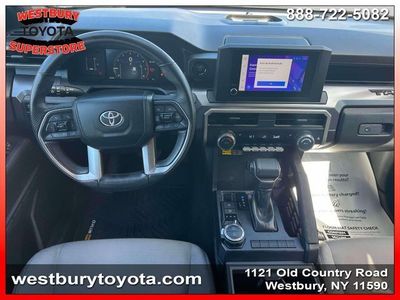2025 Toyota Tacoma — photo 17 view