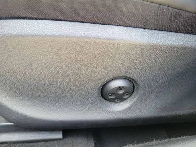 2019 INFINITI QX30 — photo 17 view