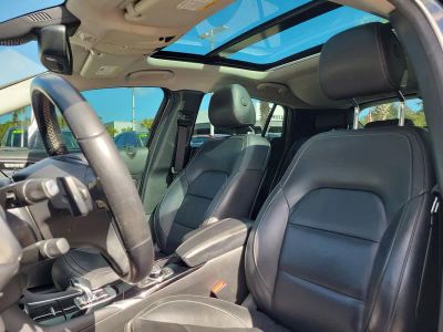 2019 INFINITI QX30 — photo 16 view