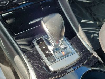 2019 INFINITI QX30 — photo 31 view