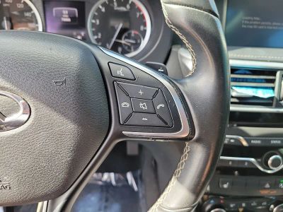 2019 INFINITI QX30 — photo 24 view