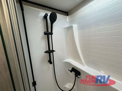 2023 KZ Durango - Photo 43