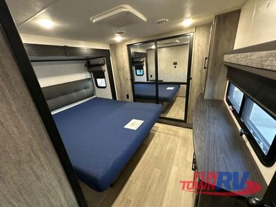 2023 KZ Durango - Photo 44