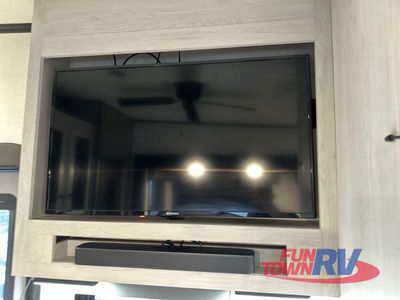 2023 KZ Durango - Photo 29