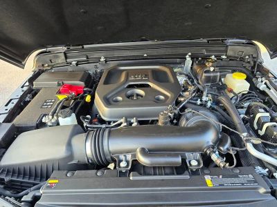 2025 Jeep Wrangler — photo 11 view